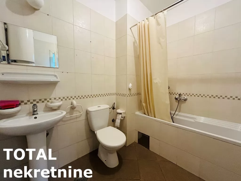 Stan,NOVI SAD,BULEVAR,kv: 46.00, € 147290, ID: 1099394 7