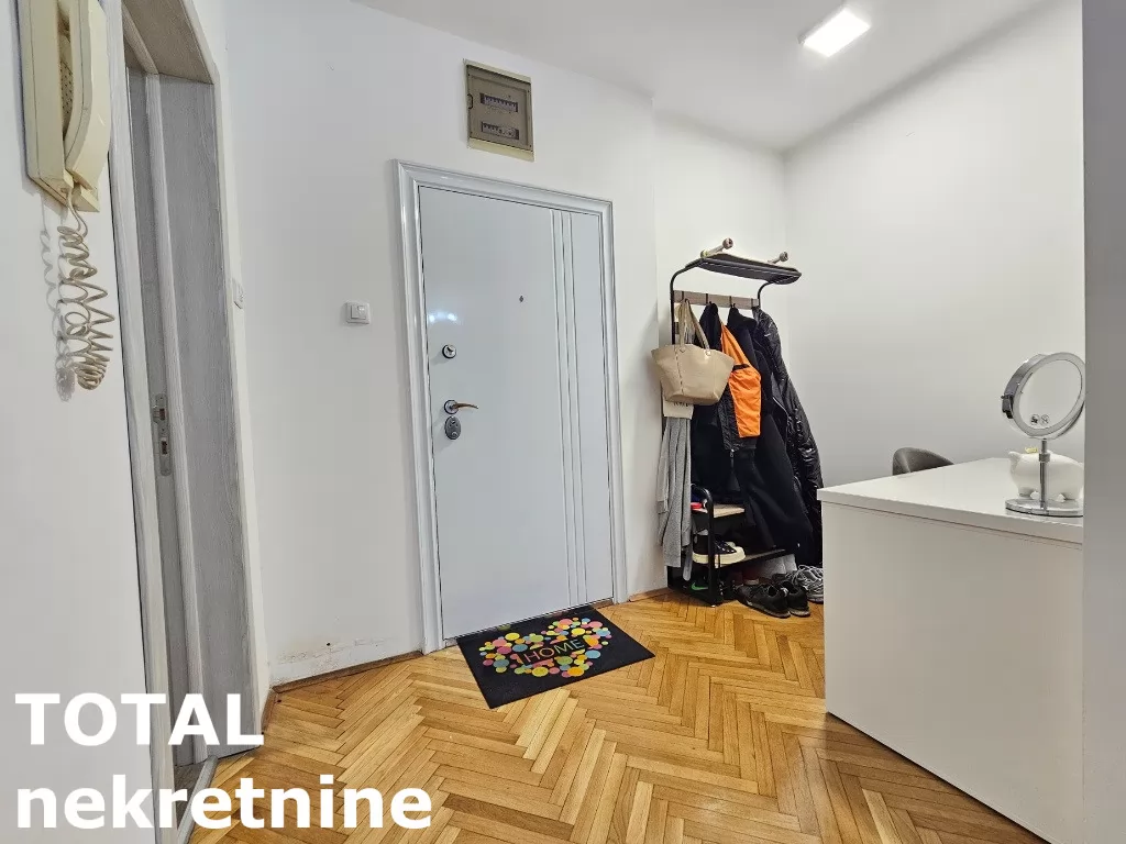 Stan,NOVI SAD,BULEVAR,kv: 49.00, € 137200, ID: 1100298 11