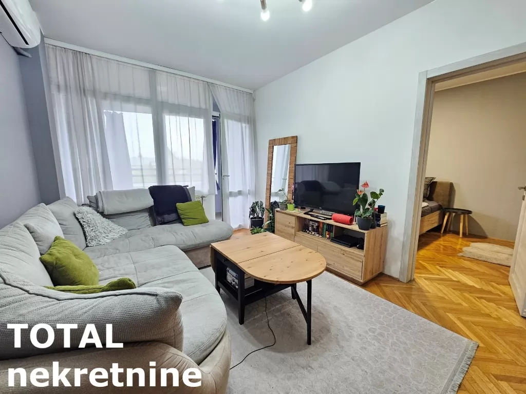 Stan,NOVI SAD,BULEVAR,kv: 49.00, € 137200, ID: 1100298 4