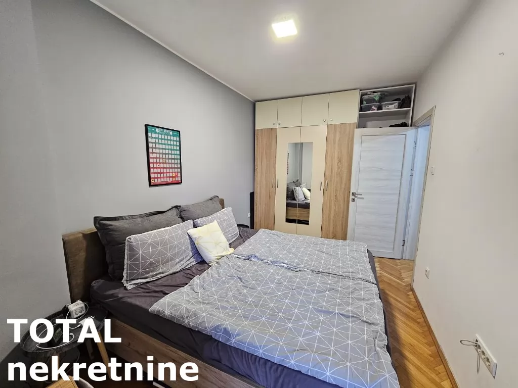 Stan,NOVI SAD,BULEVAR,kv: 49.00, € 137200, ID: 1100298 9