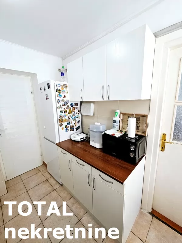 Stan,NOVI SAD,BULEVAR,kv: 50.00, € 144000, ID: 1101143 11