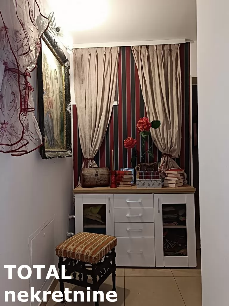 Stan,NOVI SAD,BULEVAR,kv: 52.00, € 129800, ID: 1098346 22