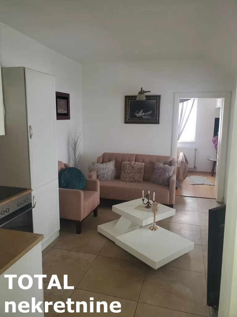 Stan,NOVI SAD,BULEVAR,kv: 52.00, € 129800, ID: 1098346 8