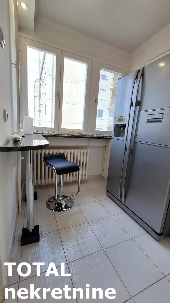 Stan,NOVI SAD,BULEVAR,kv: 60.00, € 165000, ID: 1101150 6