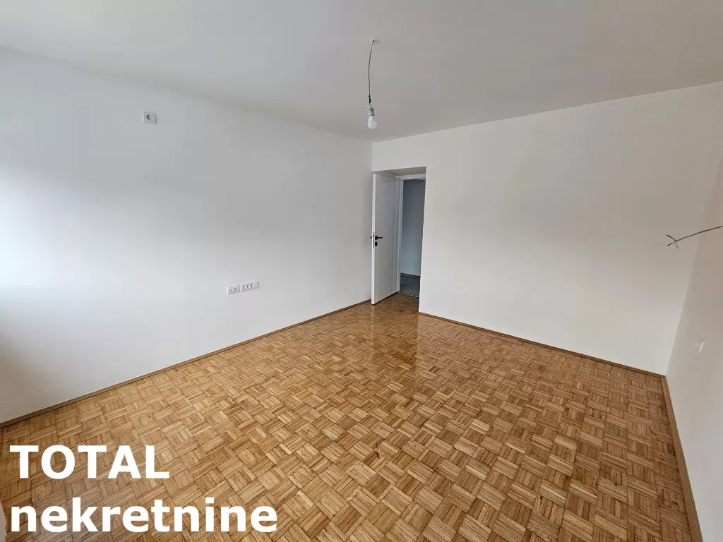 Stan,NOVI SAD,BULEVAR,kv: 63.00, € 161400, ID: 1100087 3