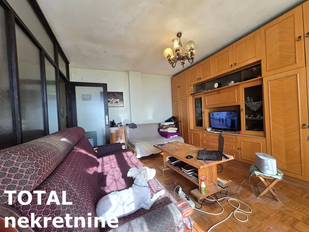 Stan,NOVI SAD,BULEVAR,kv: 74.00, € 160000, ID: 1099469 1