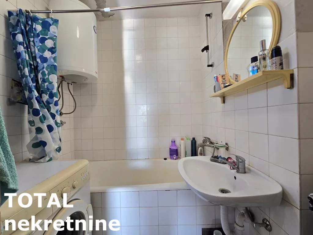 Stan,NOVI SAD,BULEVAR,kv: 74.00, € 160000, ID: 1099469 14