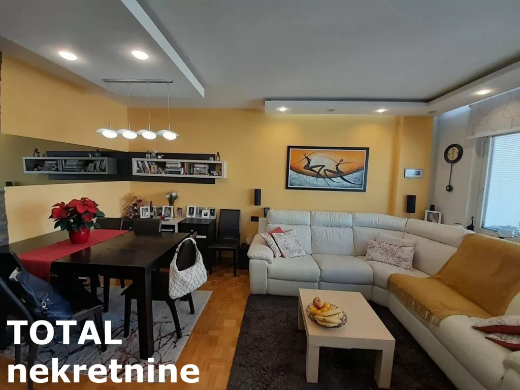 Stan,NOVI SAD,BULEVAR,kv: 74.00, € 206000, ID: 1097343 1