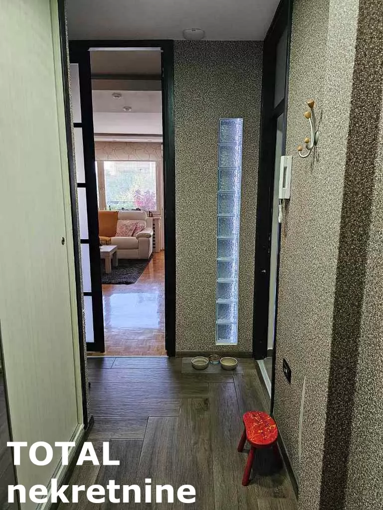 Stan,NOVI SAD,BULEVAR,kv: 74.00, € 206000, ID: 1097343 13