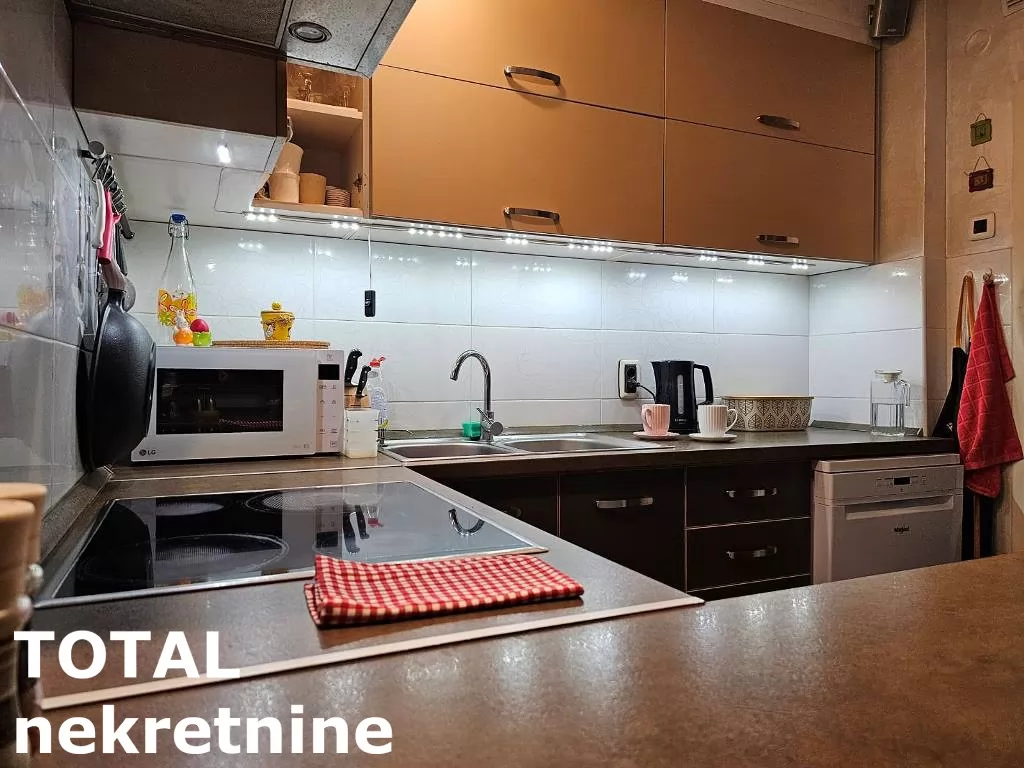 Stan,NOVI SAD,BULEVAR,kv: 74.00, € 206000, ID: 1097343 17