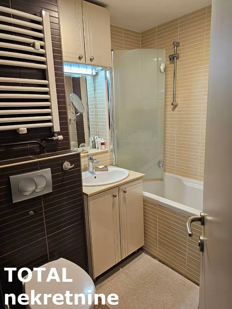 Stan,NOVI SAD,BULEVAR,kv: 74.00, € 206000, ID: 1097343 31