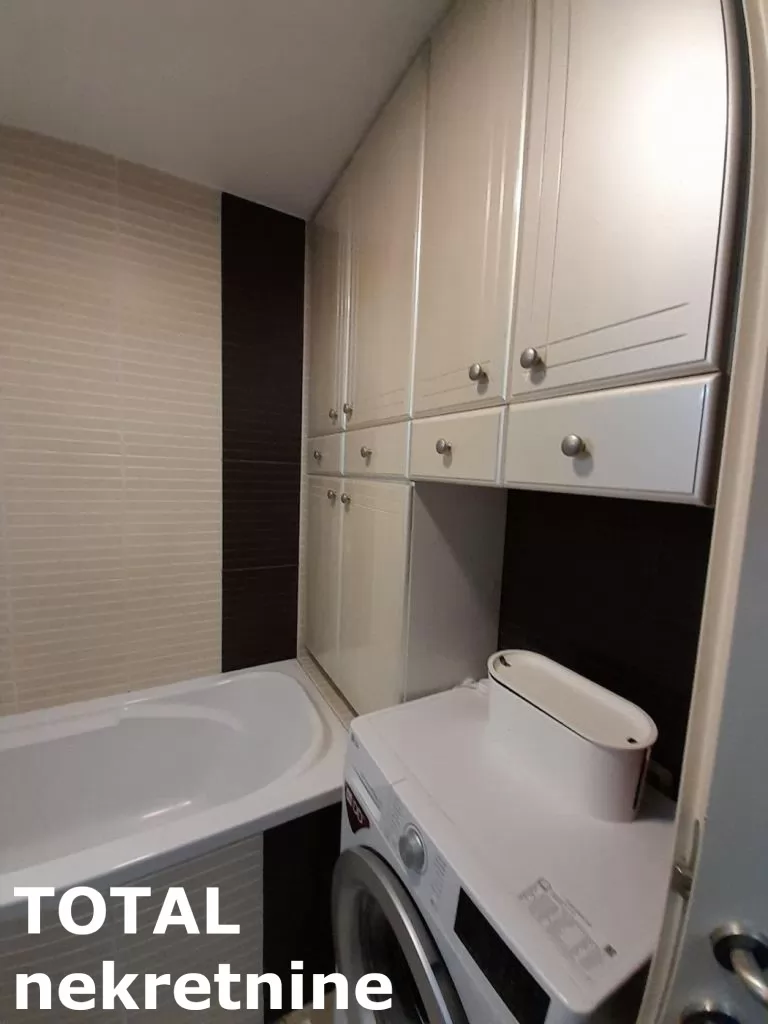 Stan,NOVI SAD,BULEVAR,kv: 74.00, € 206000, ID: 1097343 32