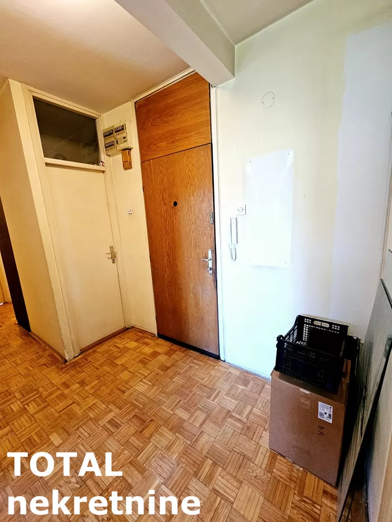 Stan,NOVI SAD,BULEVAR,kv: 74.00, € 206000, ID: 1100904 16