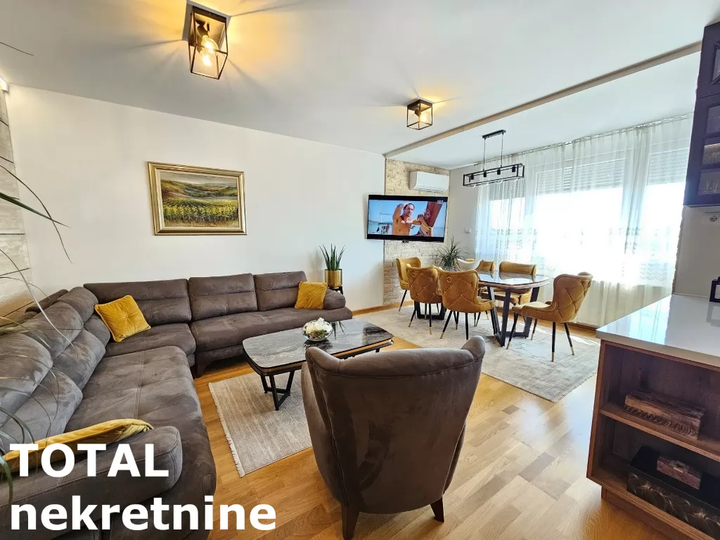 Stan,NOVI SAD,BULEVAR,kv: 75.00, € 298000, ID: 1099543 1