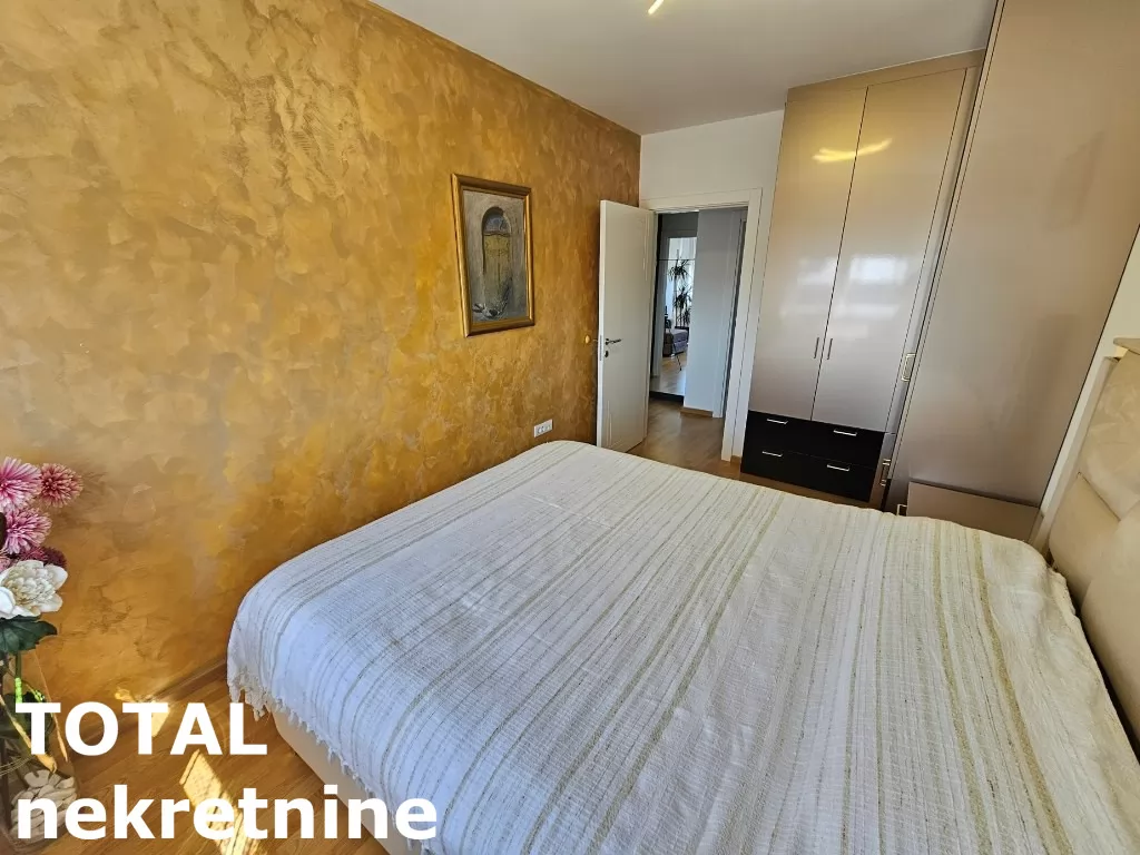 Stan,NOVI SAD,BULEVAR,kv: 75.00, € 298000, ID: 1099543 12