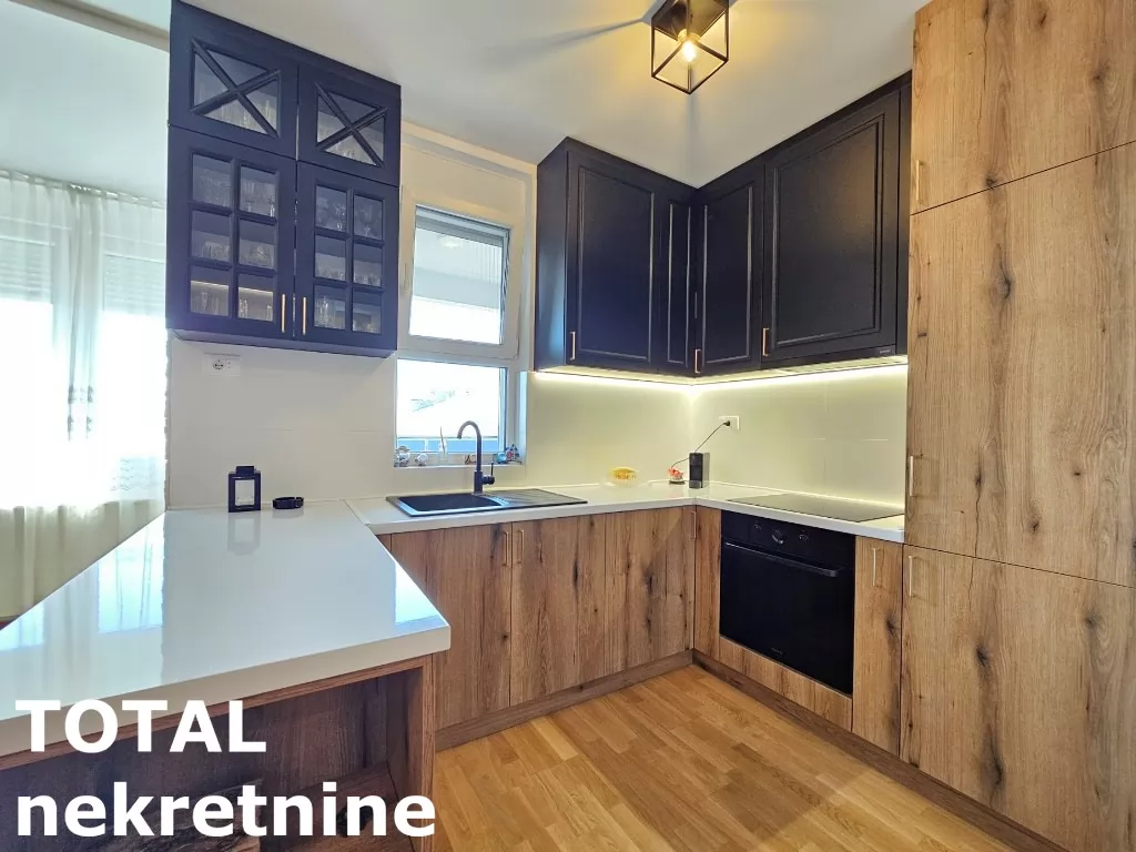 Stan,NOVI SAD,BULEVAR,kv: 75.00, € 298000, ID: 1099543 5