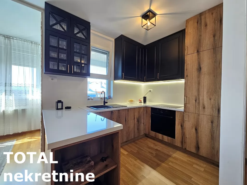 Stan,NOVI SAD,BULEVAR,kv: 75.00, € 298000, ID: 1099543 6