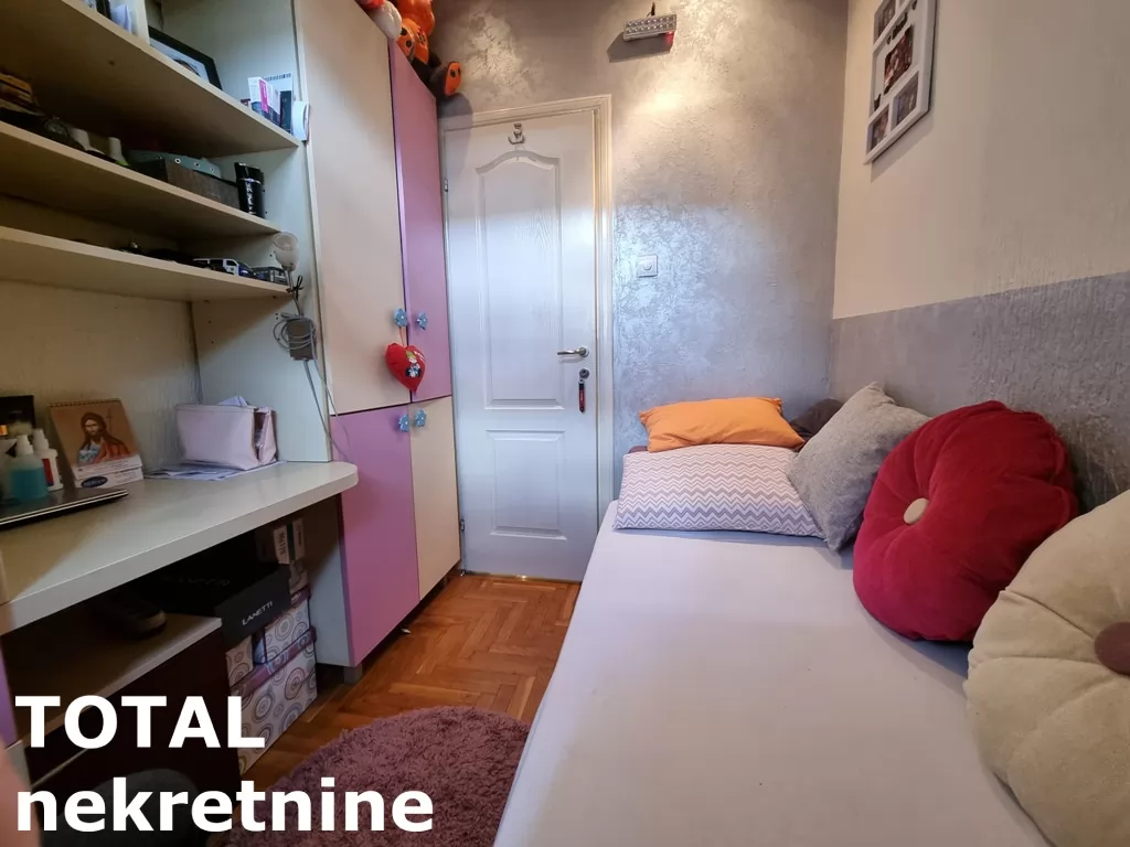 Stan,NOVI SAD,BULEVAR,kv: 77.00, € 198800, ID: 1100936 13