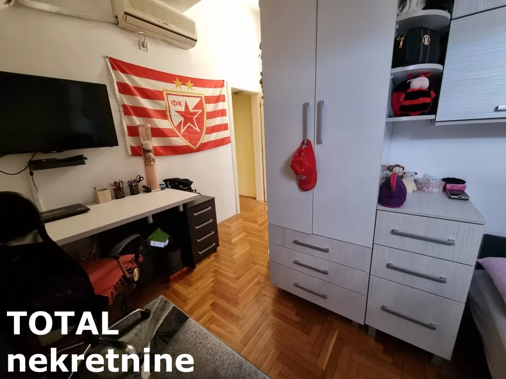 Stan,NOVI SAD,BULEVAR,kv: 77.00, € 198800, ID: 1100936 17