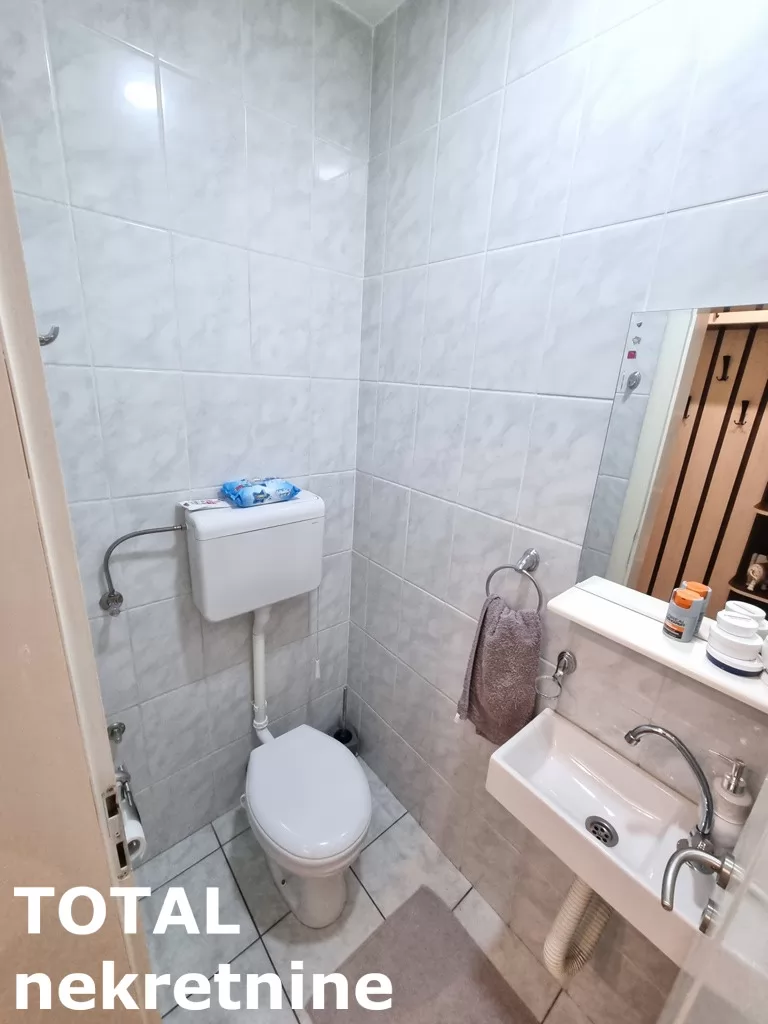 Stan,NOVI SAD,BULEVAR,kv: 77.00, € 198800, ID: 1100936 21