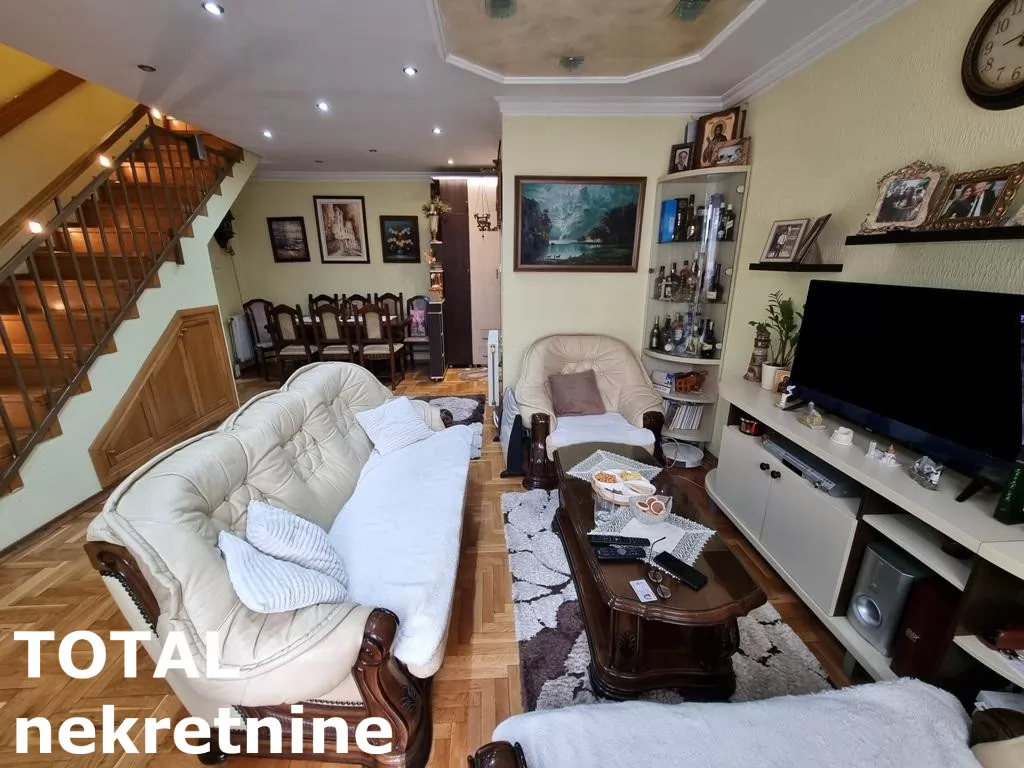 Stan,NOVI SAD,BULEVAR,kv: 77.00, € 198800, ID: 1100936 3