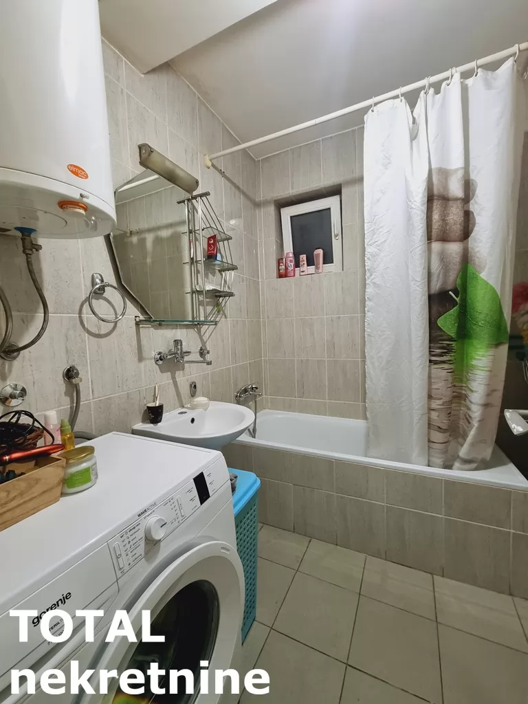 Stan,NOVI SAD,BULEVAR,kv: 78.00, € 190000, ID: 1100617 8