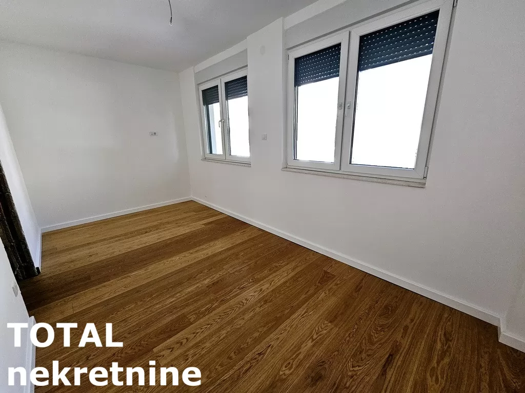 Stan,NOVI SAD,BULEVAR,kv: 78.00, € 247320, ID: 1098107 12