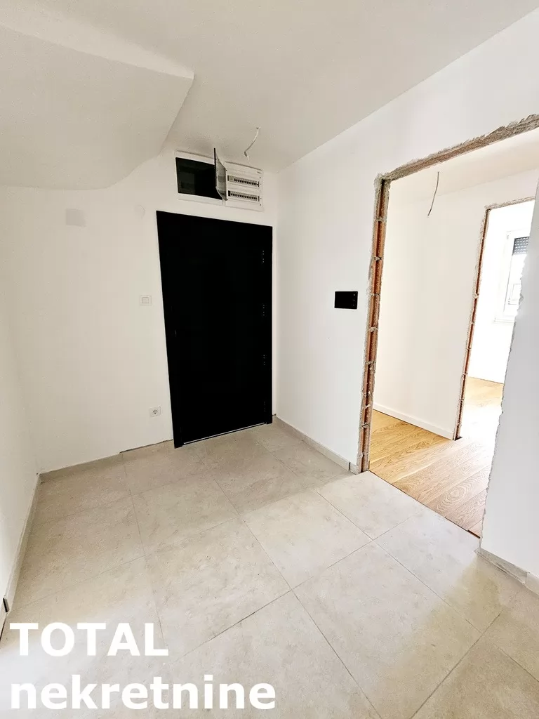 Stan,NOVI SAD,BULEVAR,kv: 78.00, € 247320, ID: 1098107 9