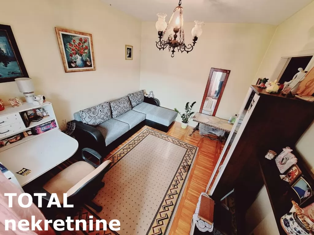 Stan,NOVI SAD,BULEVAR,kv: 80.00, € 196000, ID: 1099704 10