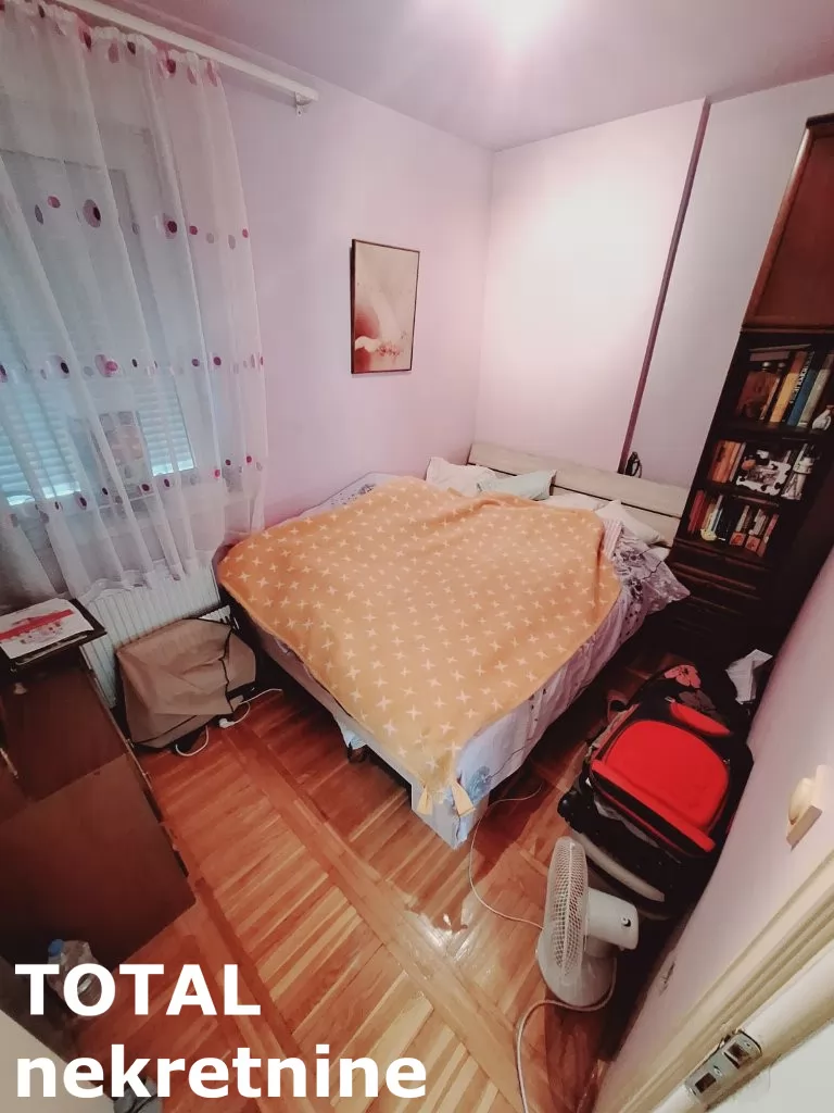 Stan,NOVI SAD,BULEVAR,kv: 80.00, € 196000, ID: 1099704 15