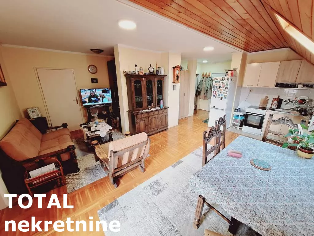 Stan,NOVI SAD,BULEVAR,kv: 80.00, € 196000, ID: 1099704 20