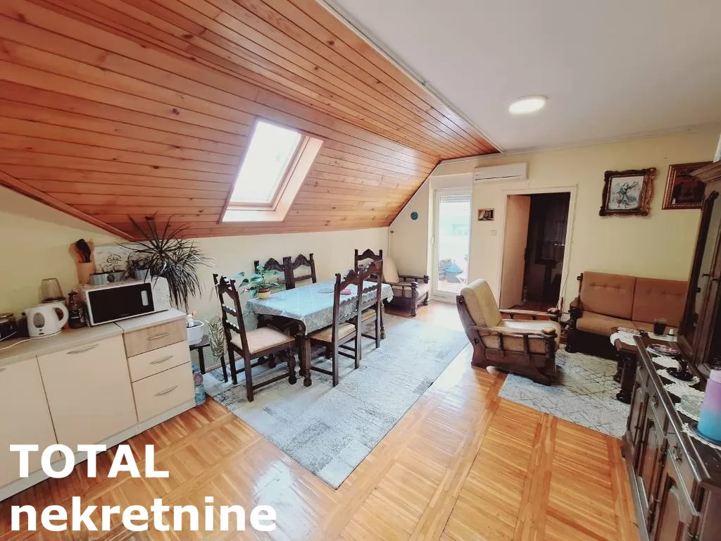 Stan,NOVI SAD,BULEVAR,kv: 80.00, € 196000, ID: 1099704 6