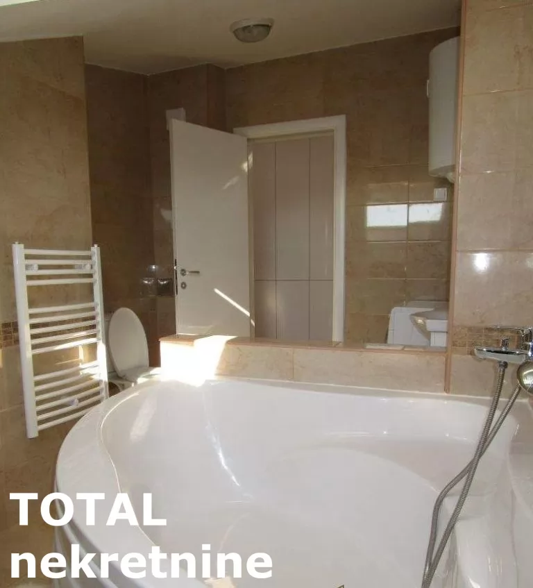 Stan,NOVI SAD,BULEVAR,kv: 89.00, € 205000, ID: 1101222 14