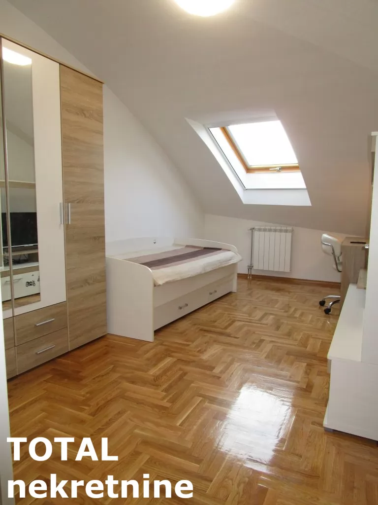 Stan,NOVI SAD,BULEVAR,kv: 89.00, € 205000, ID: 1101222 8