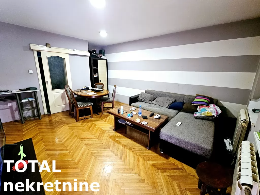 Stan,NOVI SAD,BULEVAR,kv: 90.00, € 240800, ID: 1101043 1