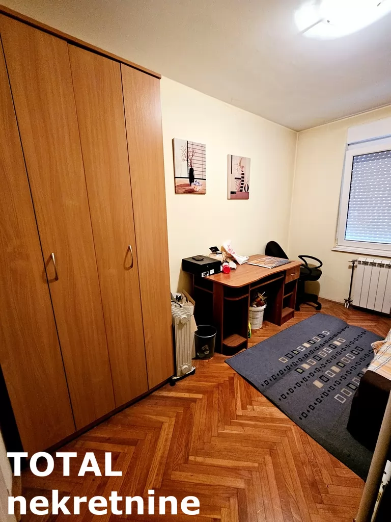 Stan,NOVI SAD,BULEVAR,kv: 90.00, € 240800, ID: 1101043 11