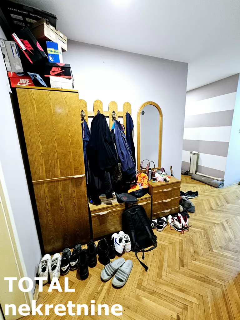 Stan,NOVI SAD,BULEVAR,kv: 90.00, € 240800, ID: 1101043 13