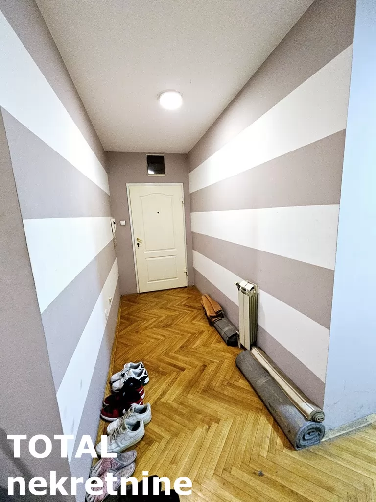 Stan,NOVI SAD,BULEVAR,kv: 90.00, € 240800, ID: 1101043 14