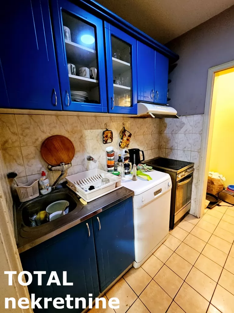 Stan,NOVI SAD,BULEVAR,kv: 90.00, € 240800, ID: 1101043 16