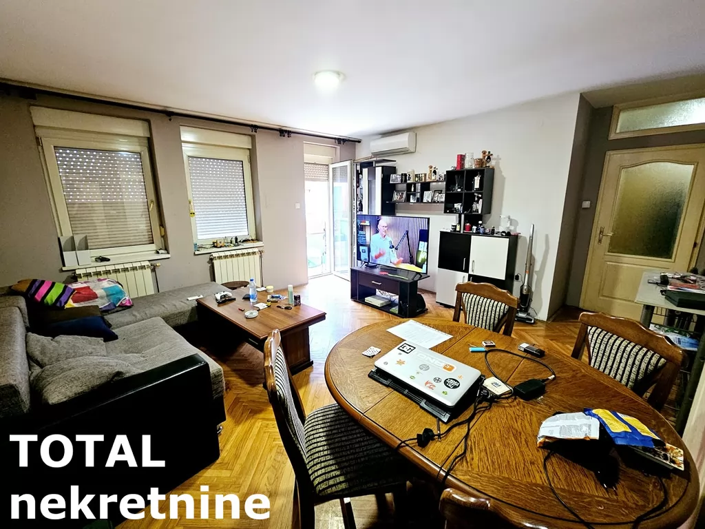 Stan,NOVI SAD,BULEVAR,kv: 90.00, € 240800, ID: 1101043 3