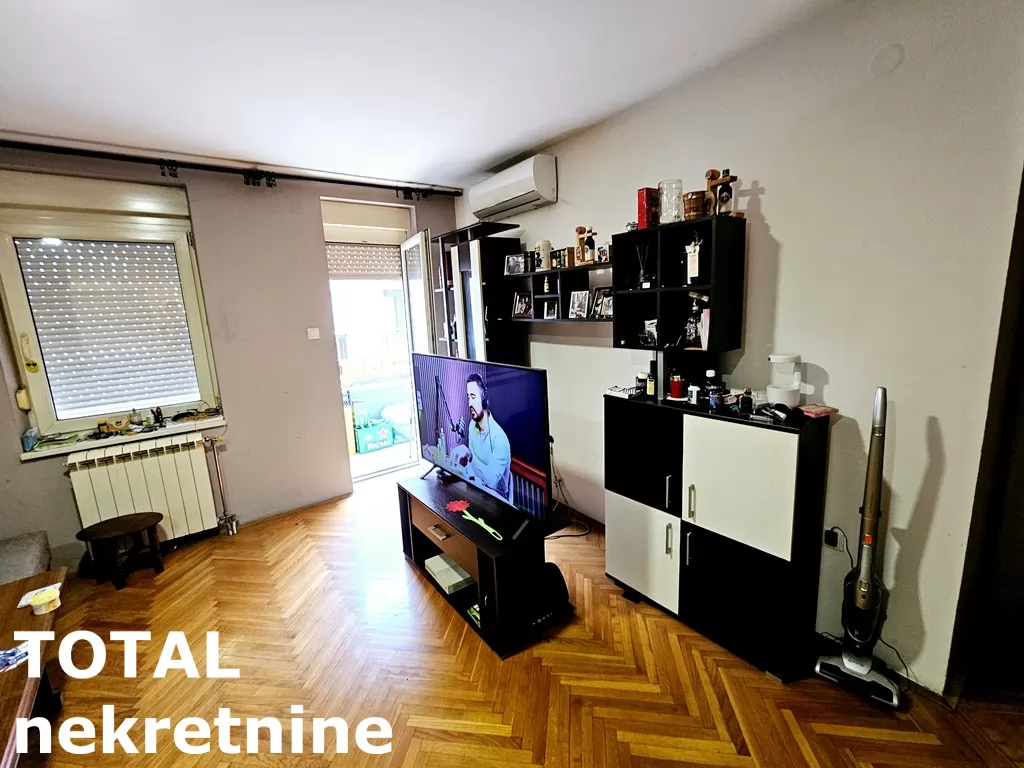 Stan,NOVI SAD,BULEVAR,kv: 90.00, € 240800, ID: 1101043 5