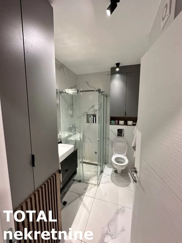 Stan,NOVI SAD,BULEVAR PATRIJARHA PAVLA,kv: 43.00, € 133900, ID: 1100623 7