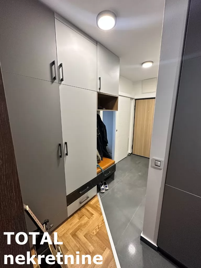 Stan,NOVI SAD,BULEVAR PATRIJARHA PAVLA,kv: 43.00, € 133900, ID: 1100623 8