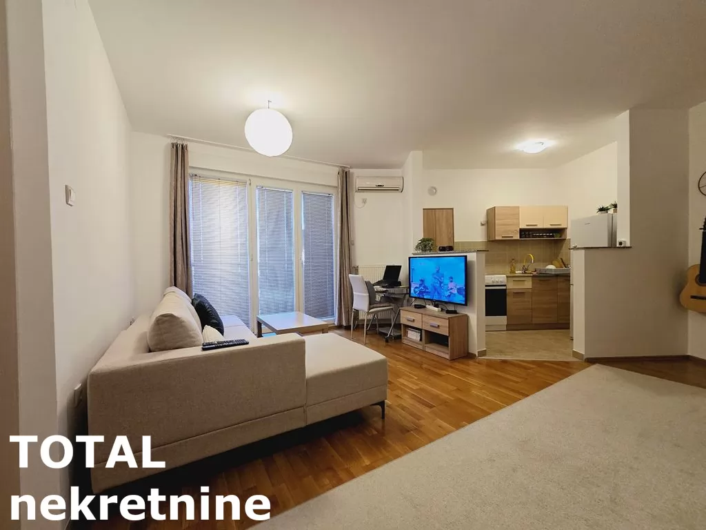 Stan,NOVI SAD,BULEVAR PATRIJARHA PAVLA,kv: 48.00, € 116000, ID: 1098832 4