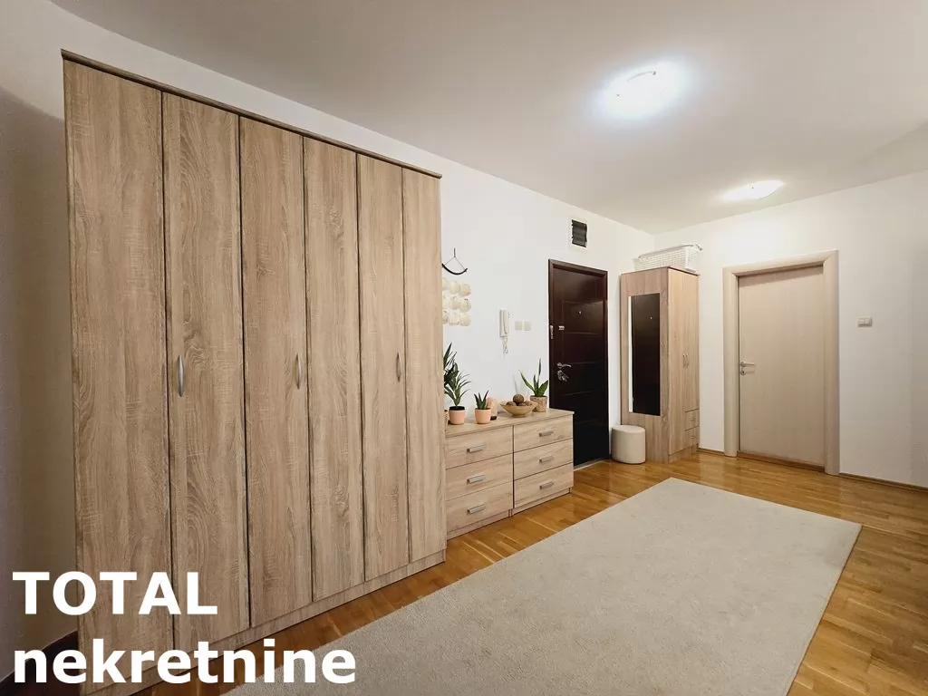 Stan,NOVI SAD,BULEVAR PATRIJARHA PAVLA,kv: 48.00, € 116000, ID: 1098832 8