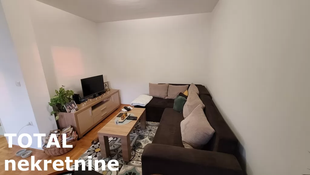 Stan,NOVI SAD,BULEVAR PATRIJARHA PAVLA,kv: 77.00, € 179220, ID: 1099365 5