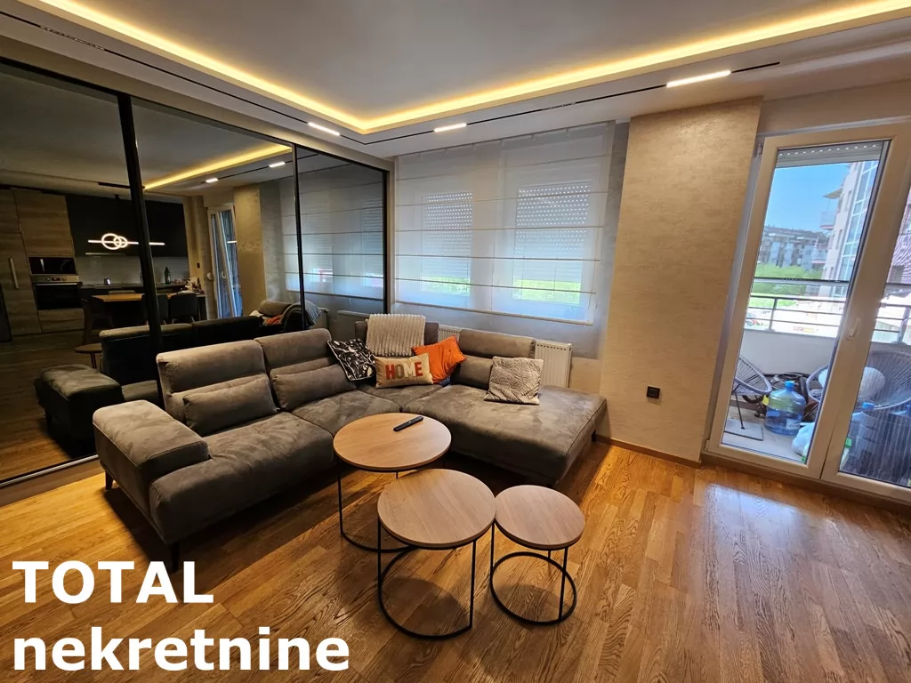 Stan,NOVI SAD,BULEVAR PATRIJARHA PAVLA,kv: 84.00, € 235000, ID: 1100484 2