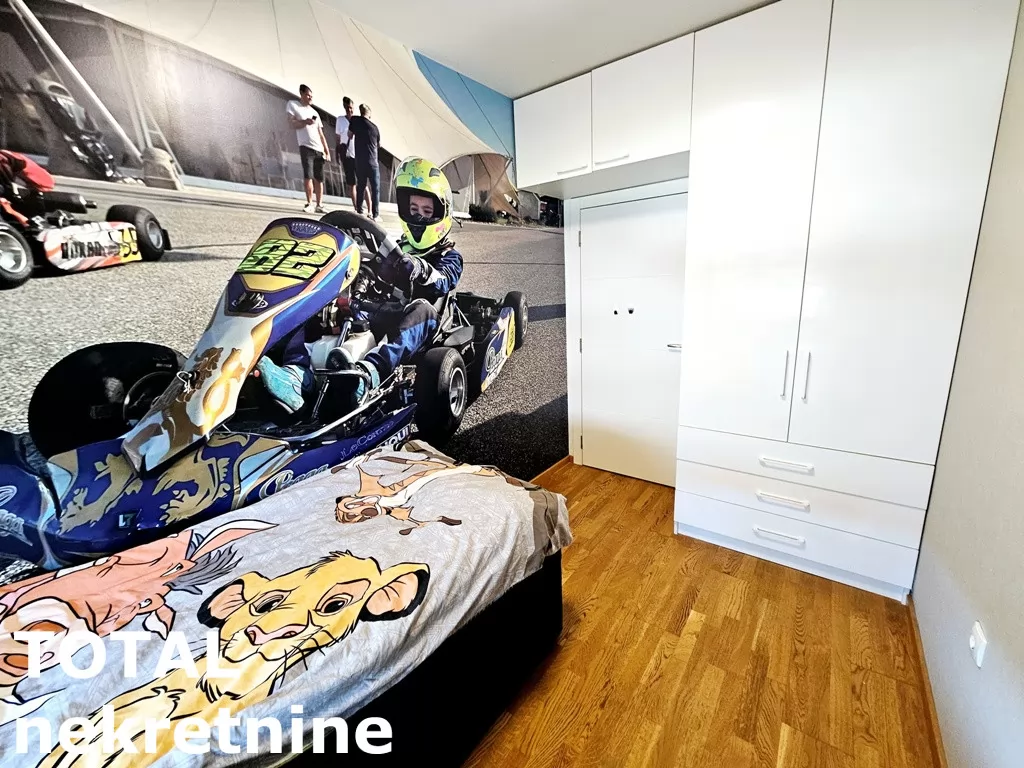 Stan,NOVI SAD,BULEVAR PATRIJARHA PAVLA,kv: 84.00, € 235000, ID: 1100484 20