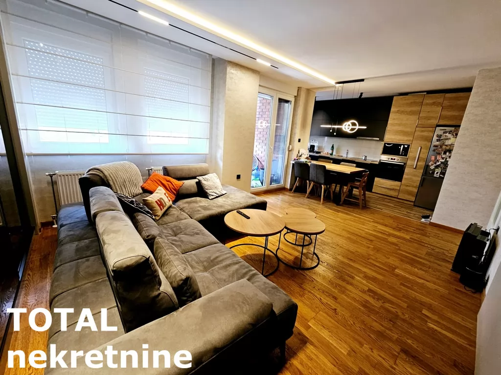 Stan,NOVI SAD,BULEVAR PATRIJARHA PAVLA,kv: 84.00, € 235000, ID: 1100484 4