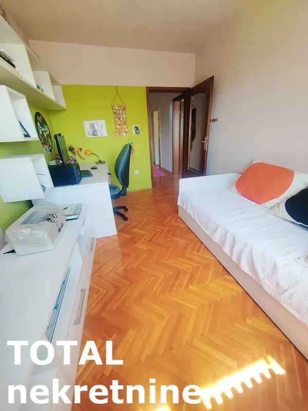 Stan,NOVI SAD,BULEVAR PATRIJARHA PAVLA,kv: 92.00, € 184000, ID: 1100974 17